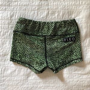 Fleo shorts
